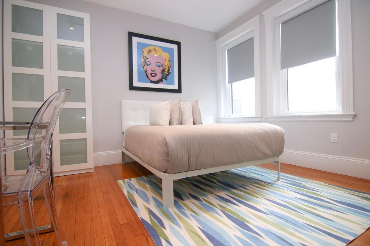 A Stylish Stay W/ A Queen Bed, Heated Floors.. #31 ブルックライン エクステリア 写真
